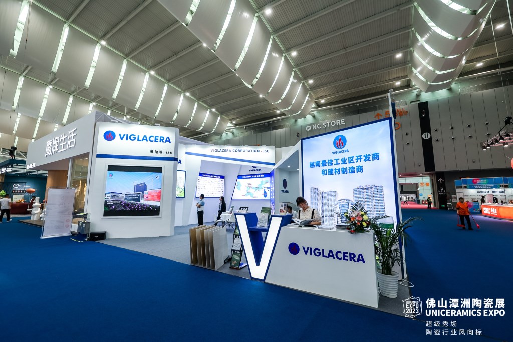 Viglacera tham gia trưng bày gian hàng tại hội chợ Uniceramics Expo Trung Quốc