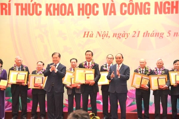Gốm Đất Việt được tôn vinh trí thức Khoa học và Công nghệ tiêu biểu năm 2022