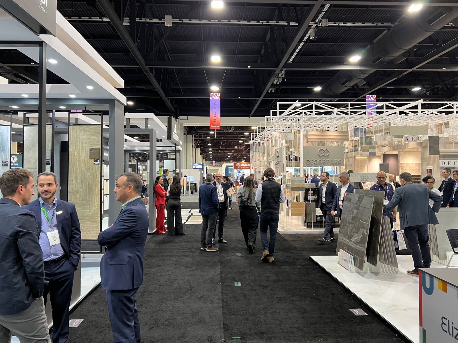 Doanh nghiệp Việt Nam tham dự Triển lãm Coverings 2024 Atlanta Mỹ 