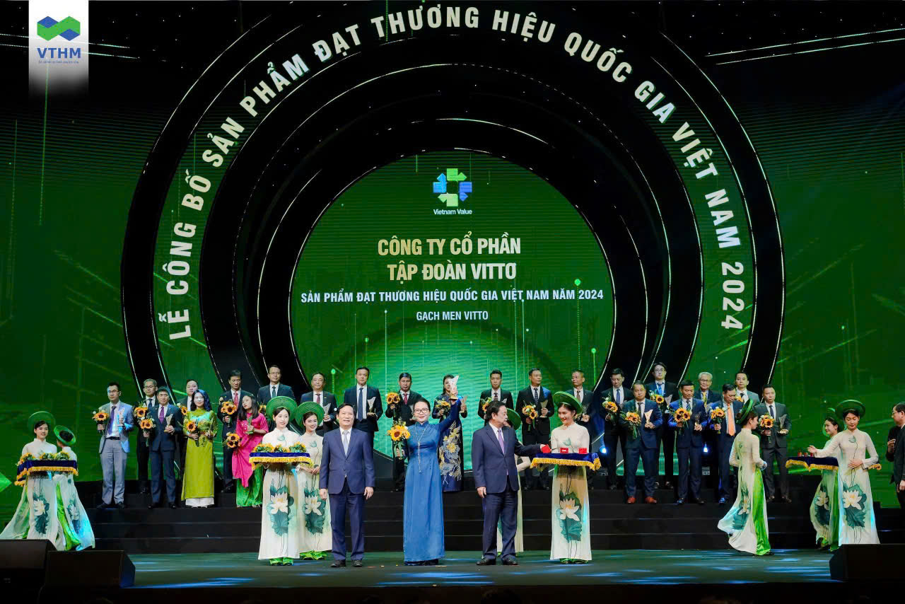 Tập đoàn VTHM tự hào lần thứ hai liên tiếp đón nhận Thương hiệu quốc gia cho sản phẩm gạch men Vitto