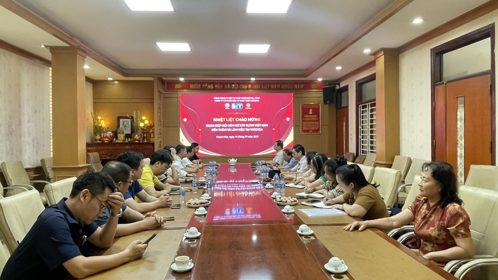 Hiệp hội thăm và làm việc với doanh nghiệp hội viên khu vực miền Trung